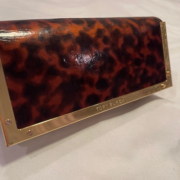 Tory Burch Sunglasses case - Picture 3 of 5